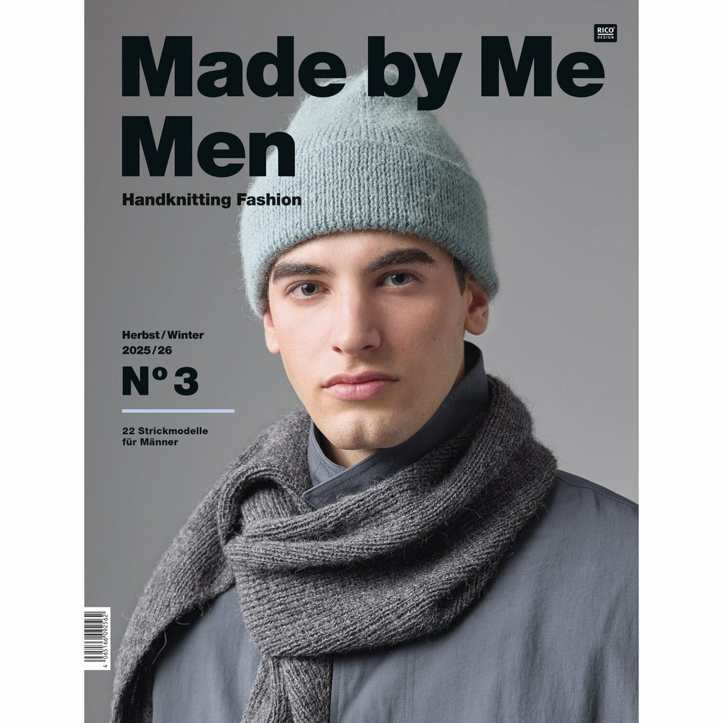Portada de la revista de patrones de tejido Made by Me Men número 3 de Rico Design, mostrando a un hombre usando un gorro y bufanda tejidos a mano.