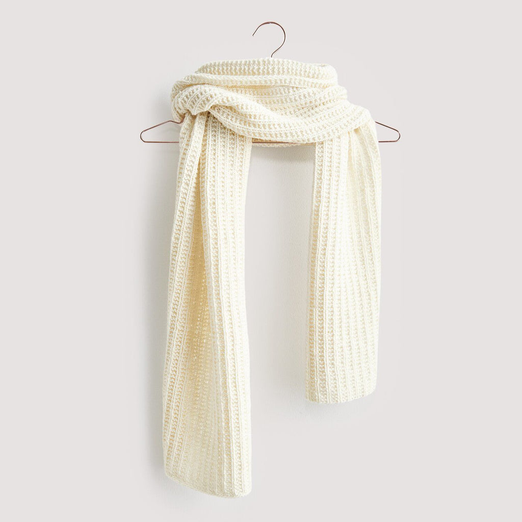 Revista de Tejido "Luxury Knits" <br> Premium Natural Fibers (Inglés)
