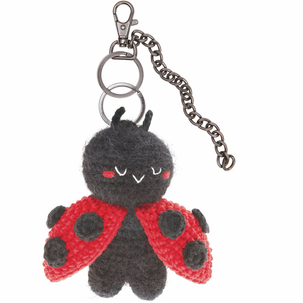 Libro de patrones Ricorumi "Rico Chingus" de Rico Design, mostrando varios amigurumis pequeños estilo kawaii tejidos a crochet.