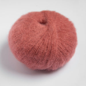 Uma<br> (37% Baby Suri - 37% Super Kid Mohair - 26% Mulberry Silk)