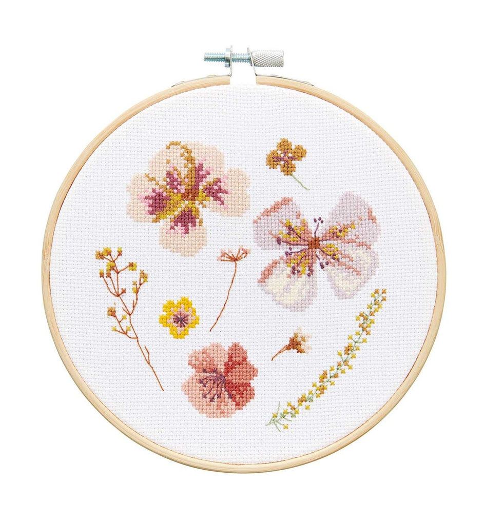 Kit de Bordado Punto Cruz <br> Dried Blossoms