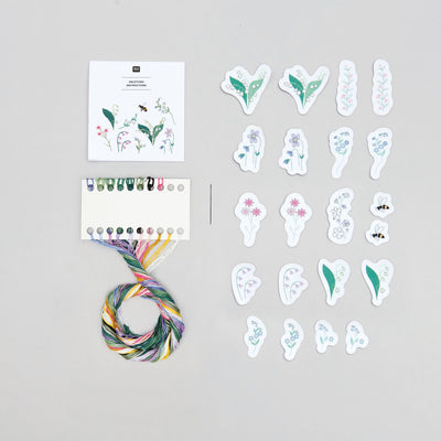 Kit de Bordado Stick and Stitch  Flowers and Bee