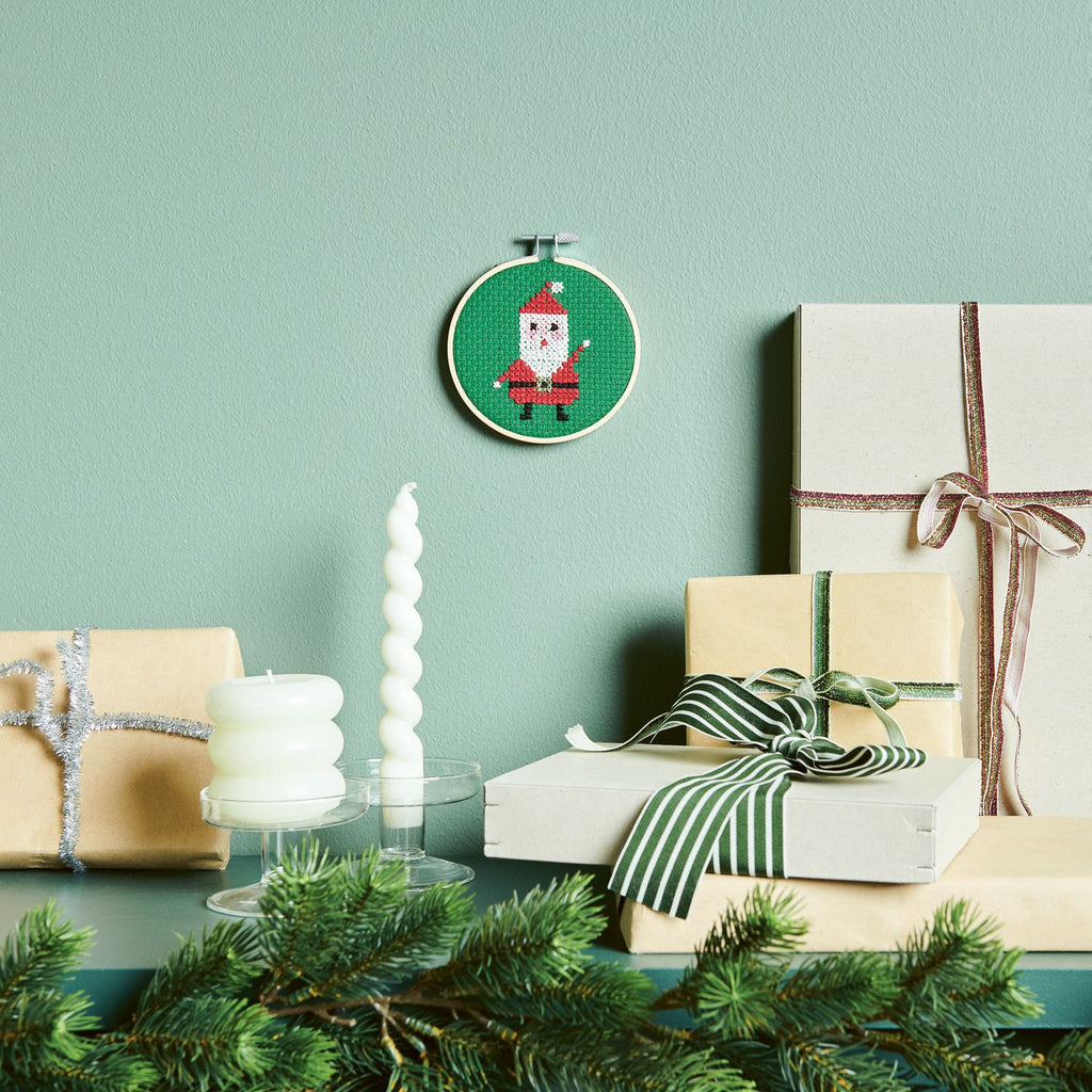 Kit de Bordado Punto Cruz (S) <br> Papá Noel 10 cms