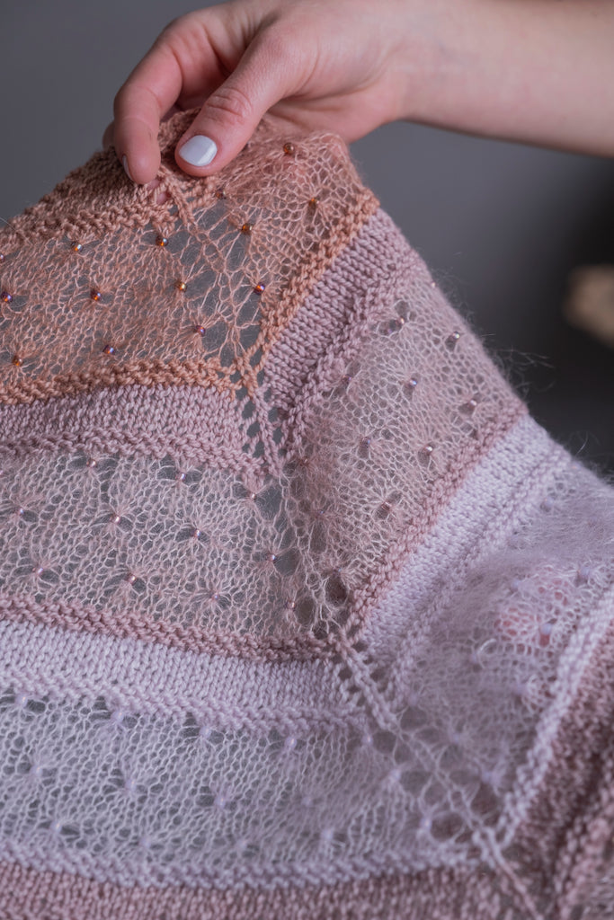 Kit de Hilados "Rina Mini Shawl" de Pope Vergara <br> Kit 1