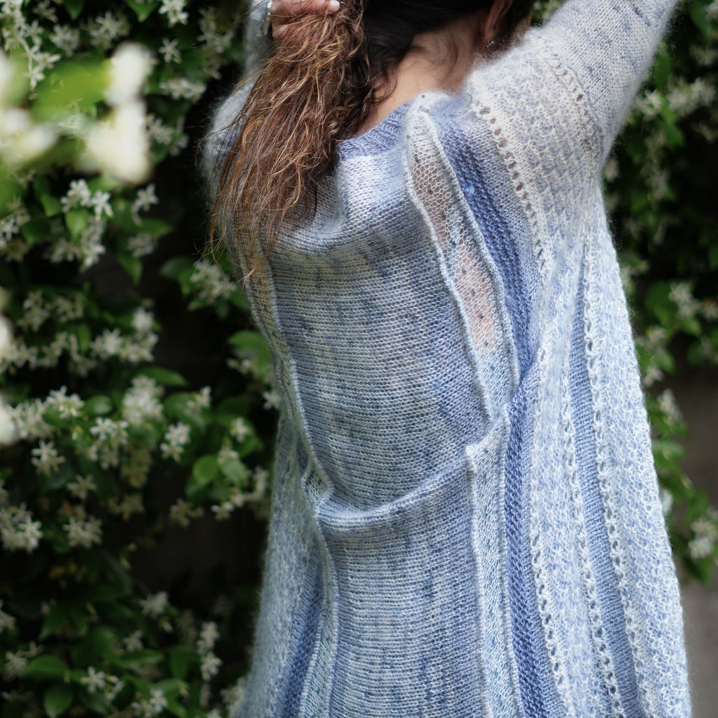 Kit de Tejido "Waves Cardigan" de Pope Vergara <br> Versión Isager - Elegir Color