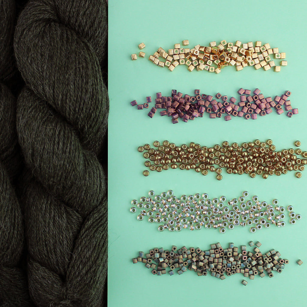 Kit de Tejido Suéter "Gilded Shadows" de Pope Vergara <br> Elegir Color