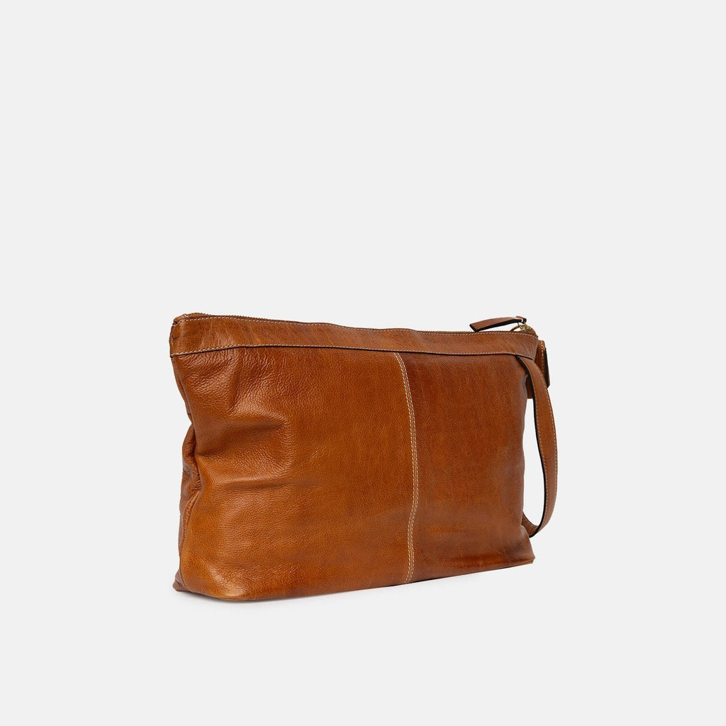 Cartera de Cuero tipo Clutch para Proyectos (Grande) Project 13 de Re:Designed en color Burned Tan/Gold