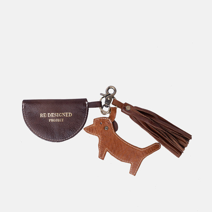 Project 140 <br> Accesorio de Cuero Tipo Llavero Diseño Perro