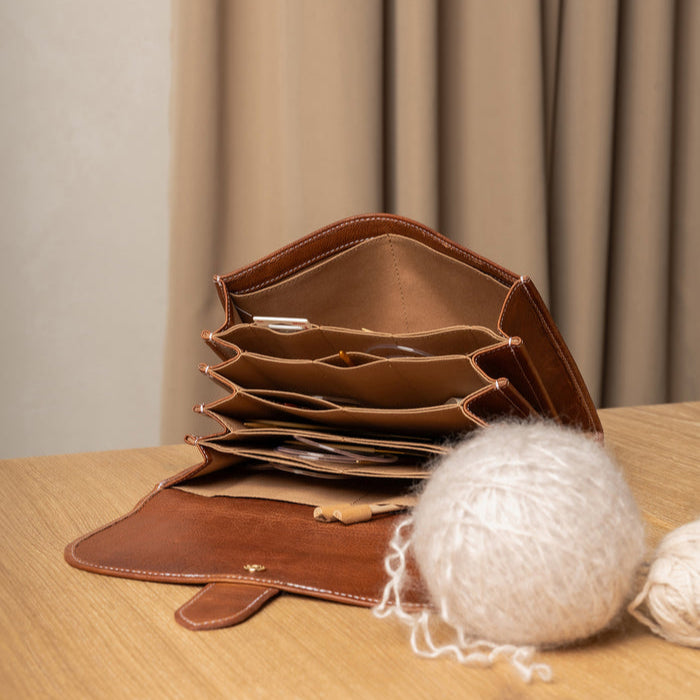 Project 18 <br> Estuche Organizador de Cuero (Elegir color)