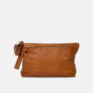 Estuche de Cuero tipo Clutch para Proyectos (Mediana) Project 3 de Re:Designed en color Burned Tan/Gold