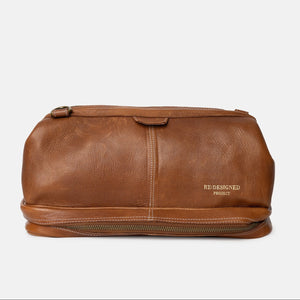 Bolso de proyecto Project 45 de Re:Designed abierto completamente – Cabeza de Alfiler