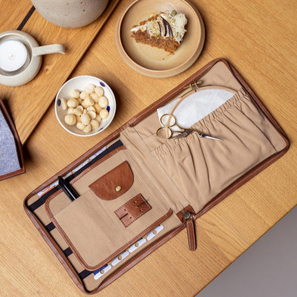 Project 77 <br> Estuche Organizador de Cuero Para Bordado (Walnut)