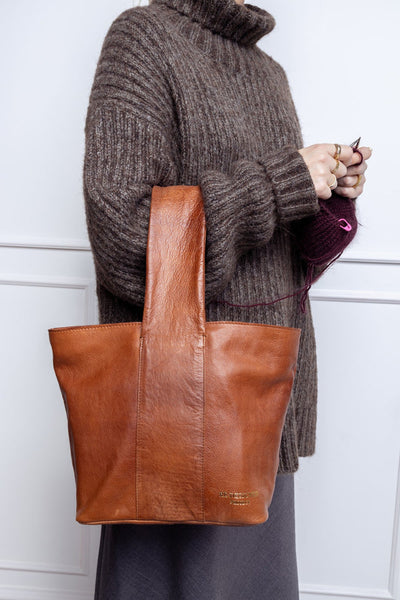 Project 81  Bolso de Cuero Para Proyectos (Walnut)