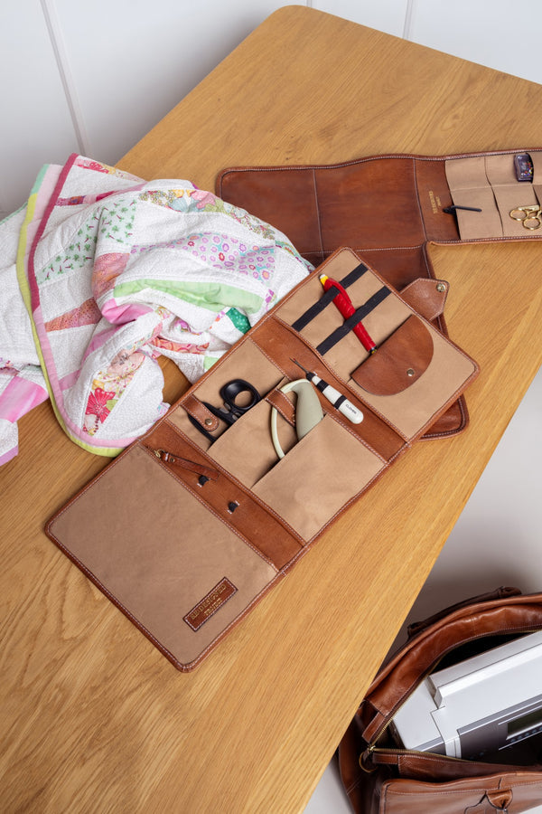 Project 85 <br> Estuche Organizador de Cuero Para Accesorio de Costura (Walnut)