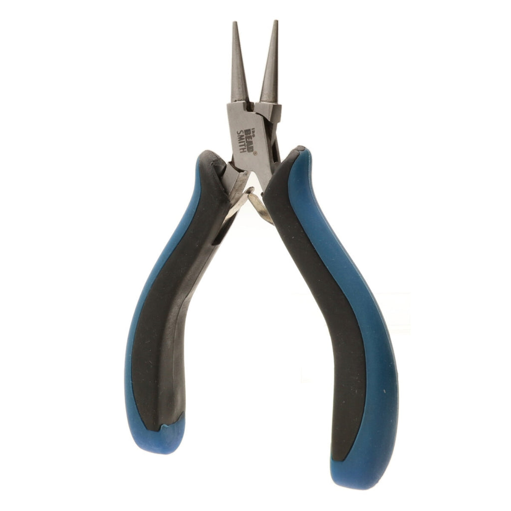 Alicate de punta redonda para bisutería y alambrismo marca Beadsmith. Herramienta con mango ergonómico azul y negro, para crear argollas y engarces.