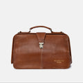 Bolso de proyectos Project 97 de cuero genuino de la marca danesa Re:Designed. Cartera elegante y espaciosa para transportar tejidos, lanas y palillos de forma organizada.