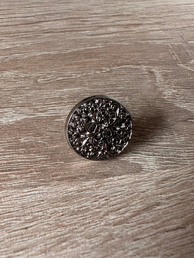 Botón Diseño Barroco Plateado