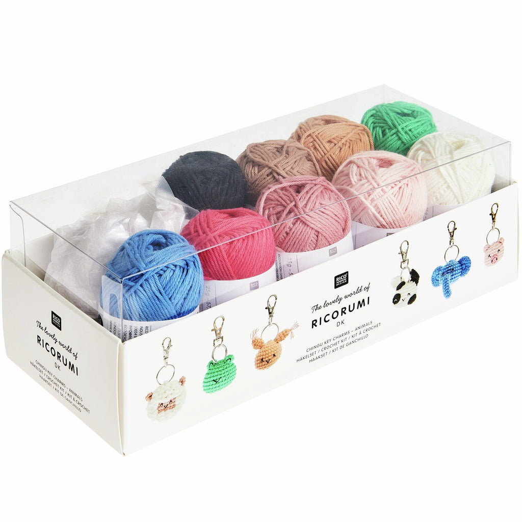 Caja del Kit de tejido Amigurumi Chingu Animals de Rico Design mostrando coloridos y pequeños animalitos tejidos a crochet diseñados como llaveros.