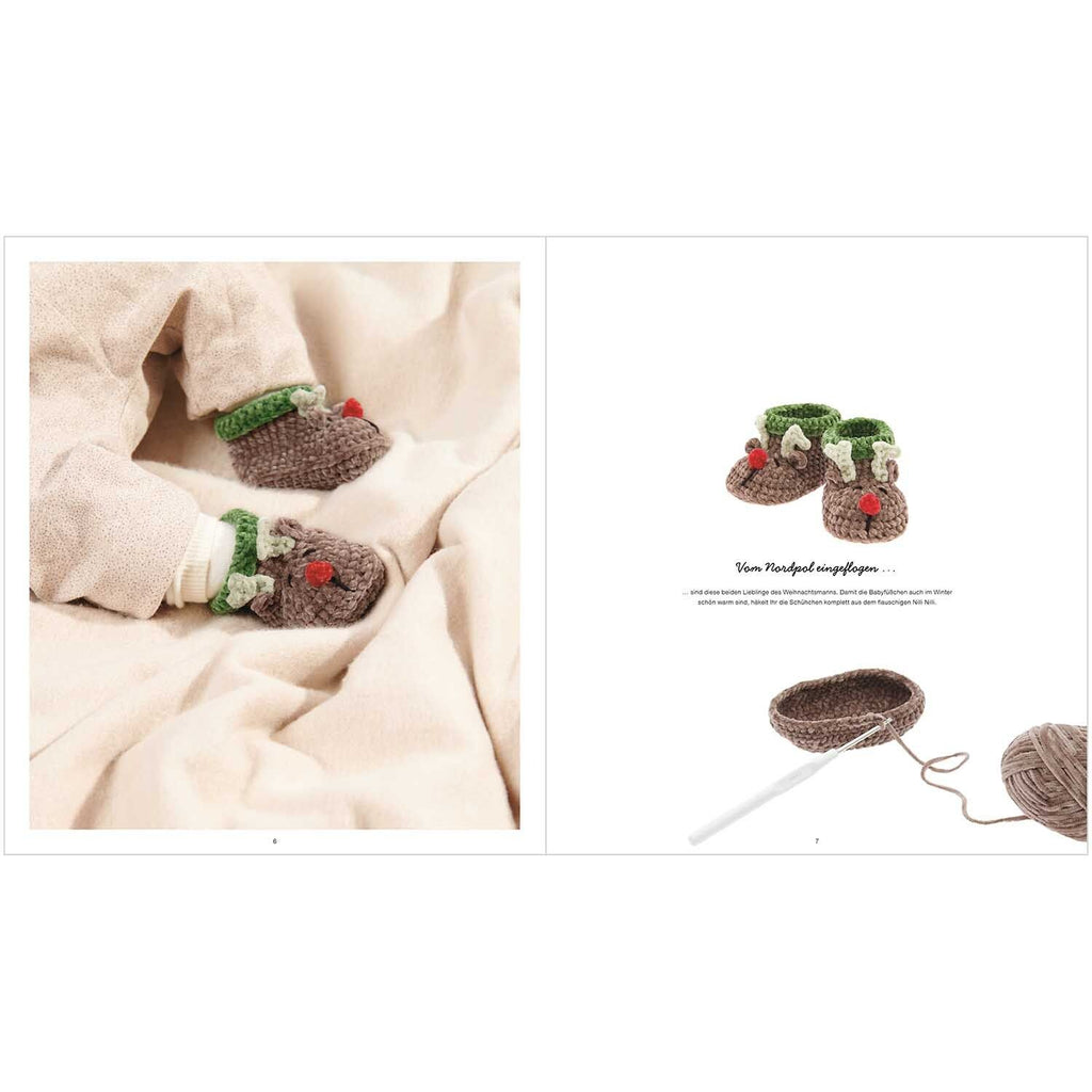 Libro de patrones Ricorumi Baby Booties de Rico Design, mostrando adorables botitas de bebé tejidas a crochet con formas de animalitos.