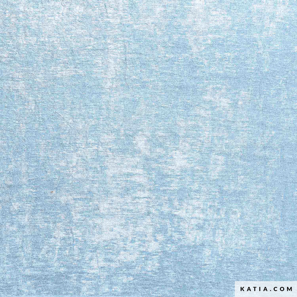 ela voile ligera de Katia Fabrics en color verde agua con un hermoso efecto metalizado brillante, ideal para vestidos de fiesta y blusas fluidas.