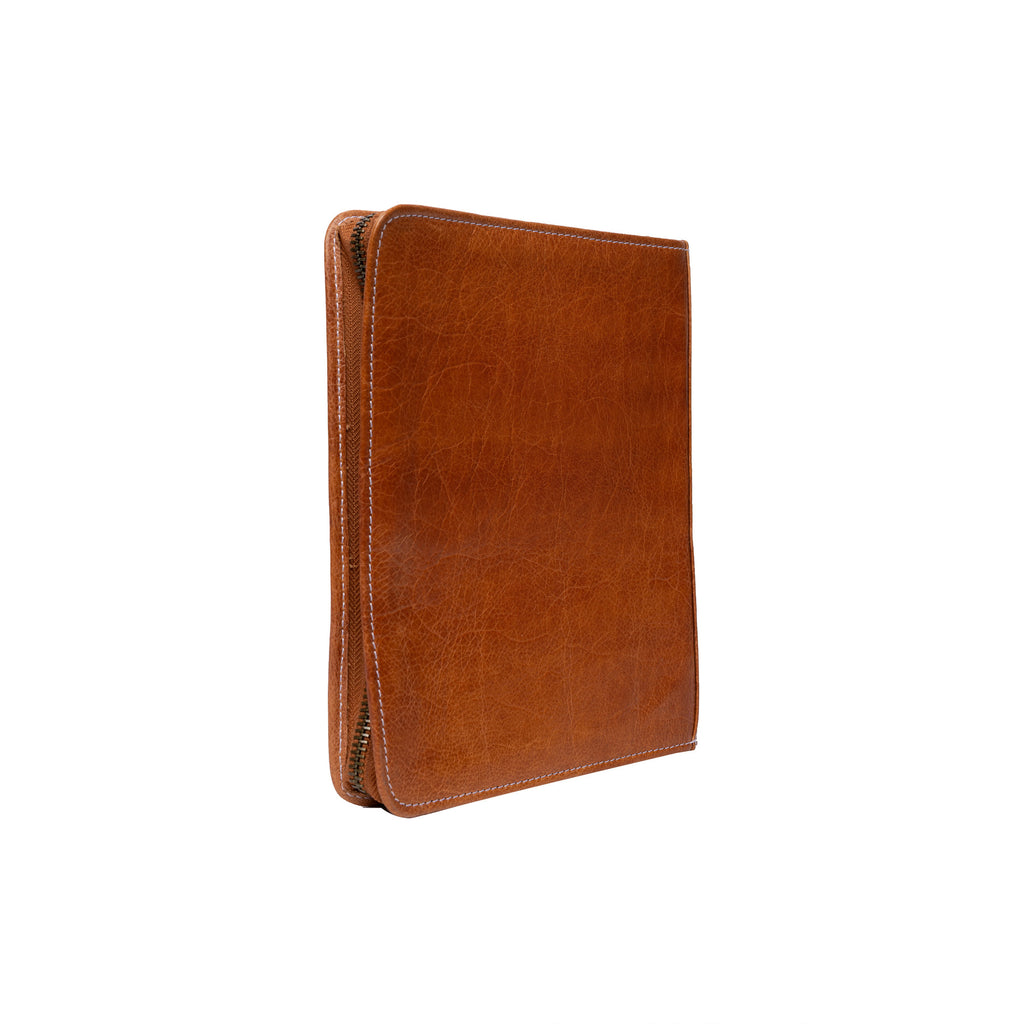Estuche de Cuero para Palillos Doble Punta Project 103 de Re:Designed (P0103) en color Burned Tan – vista posterior