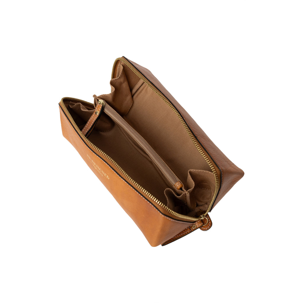 Estuche de Cuero para Proyectos Project 41 de Re:Designed (P041) en color Burned Tan – abierto