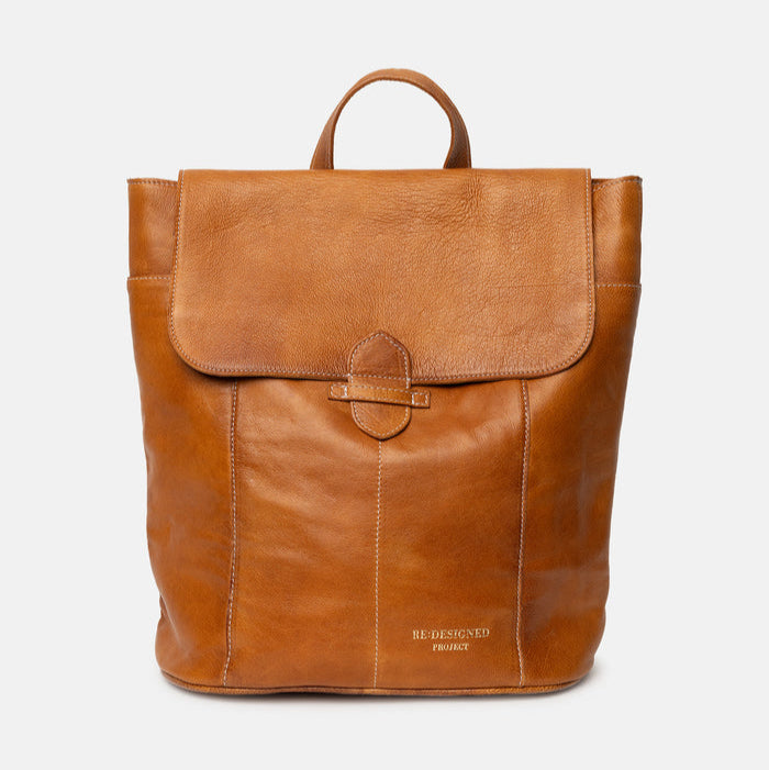 Re:Designed Project 57 – mochila de cuero para proyectos con bolsillo trasero y bolsa de red