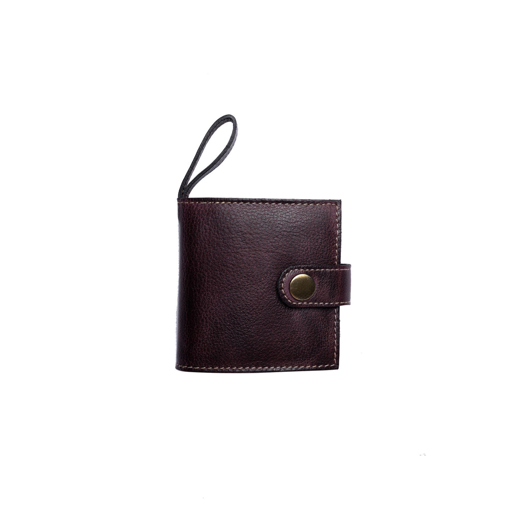 Estuche de Cuero para Agujas Project 76 de Re:Designed (P076) en color Dark Cherry – vista frontal
