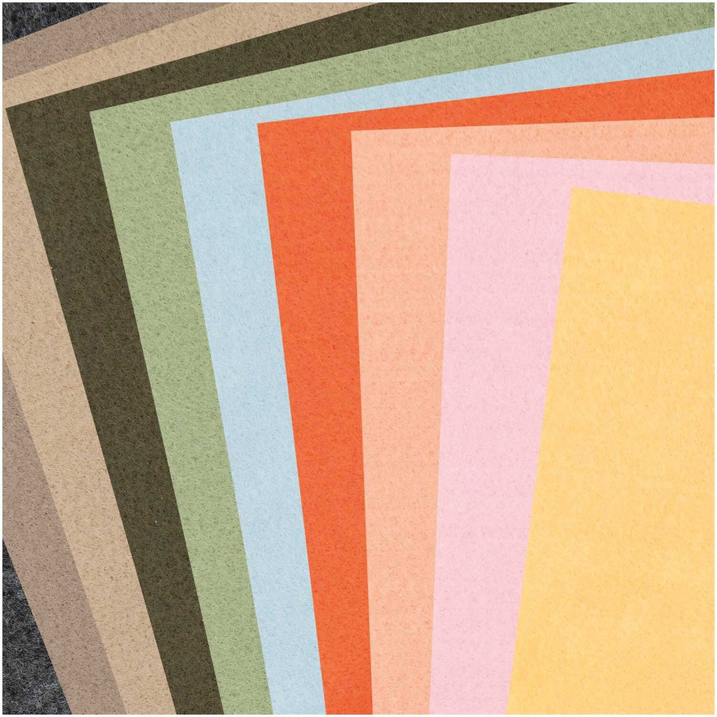 Set de 10 láminas de fieltro acrílico de Rico Design en colores surtidos, formato de 20x30cm, ideal para proyectos de manualidades y costura.