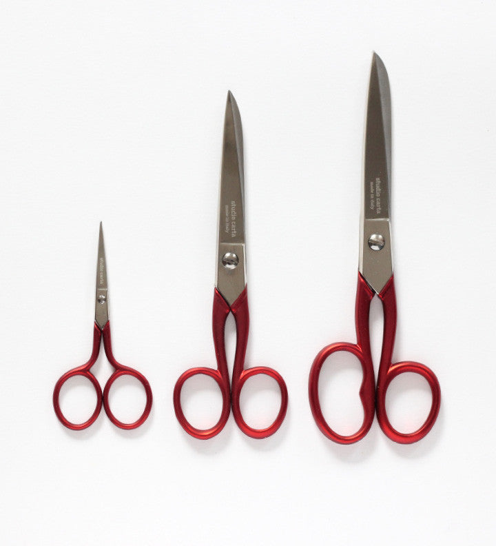 Tijeras Rojas <br> Scarlet Red Scissors Medium 6 1/4"