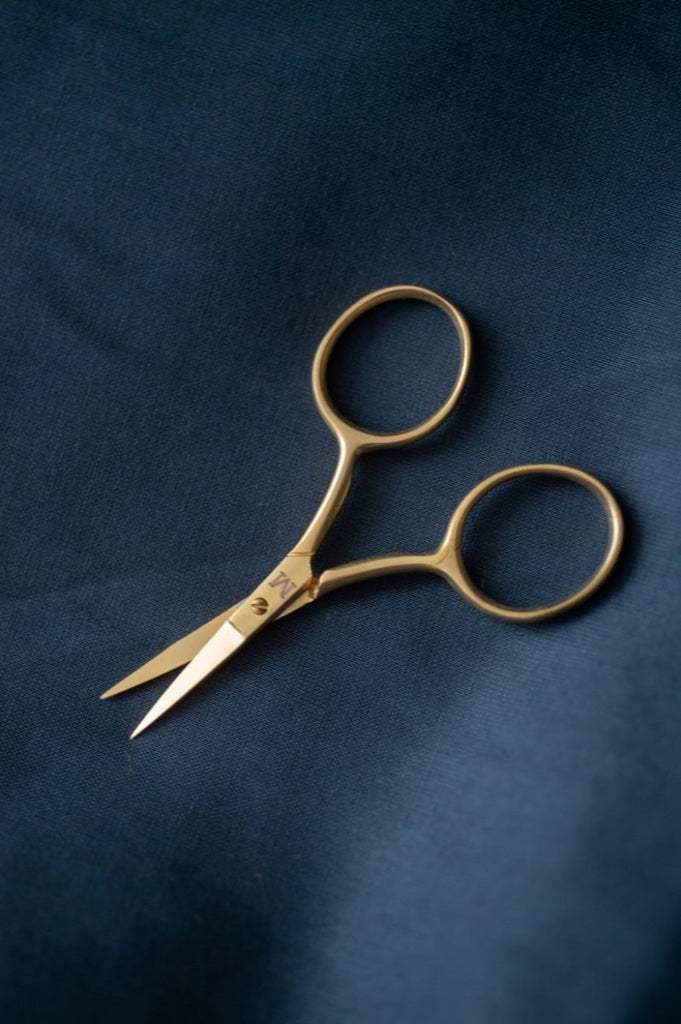 Tijeras Doradas 9 cm <br> Fine Work Gold Scissors